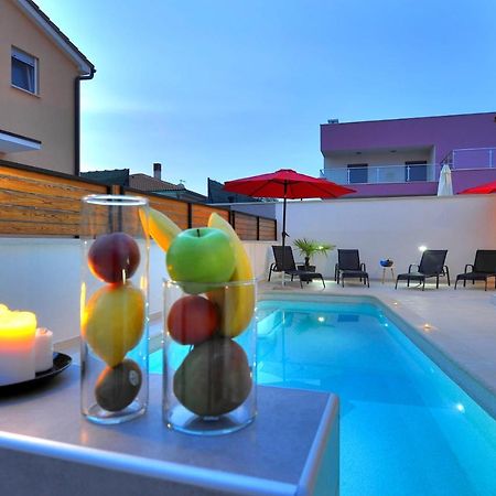 Villa With Private Pool In Village Jadreski Pula Exterior photo